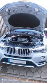 BMW X3 - silberne BMW iX3