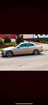 BMW E93 330i - BMW 330 aus 2007