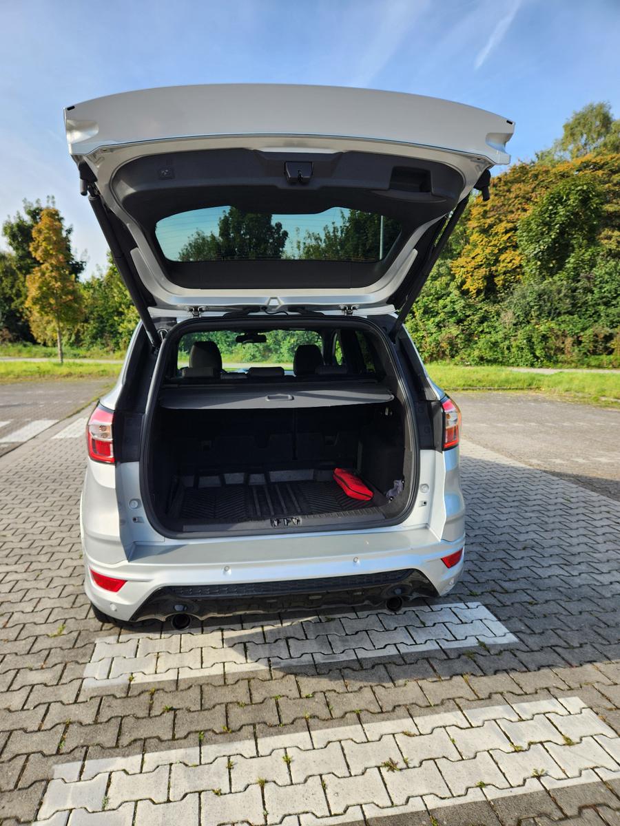 Ford Kuga 2,0 TDCi 4x4 132kW ST-Line PowerShift S...