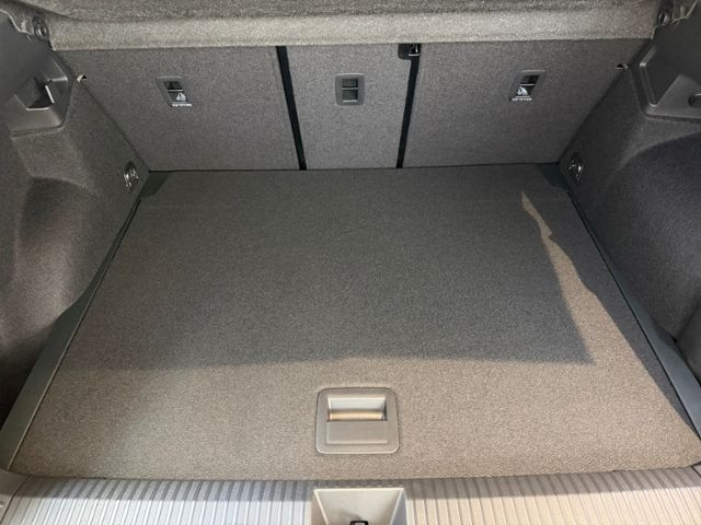 Fahrzeugabbildung Volkswagen T-Roc Life 1.5 l eTSI 110 kW (150 PS) 7-Gang-DSG