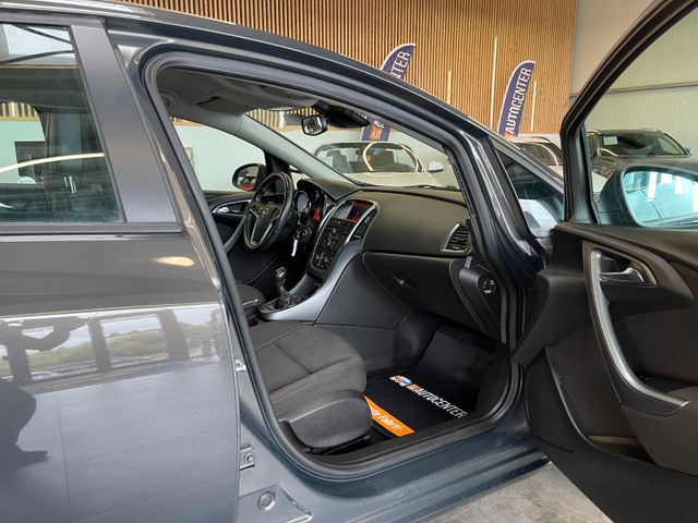 MYAUTOCENTER – Gebraucht- und Jahreswagen mit Werkstattservice in Pfaffenhofen Opel Astra J Lim. 5-trg. Selection *Klima*Navi*SHZ*