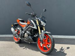 QJ MOTOR SRK 125 S Pro ABS + USB + LED + 15 PS