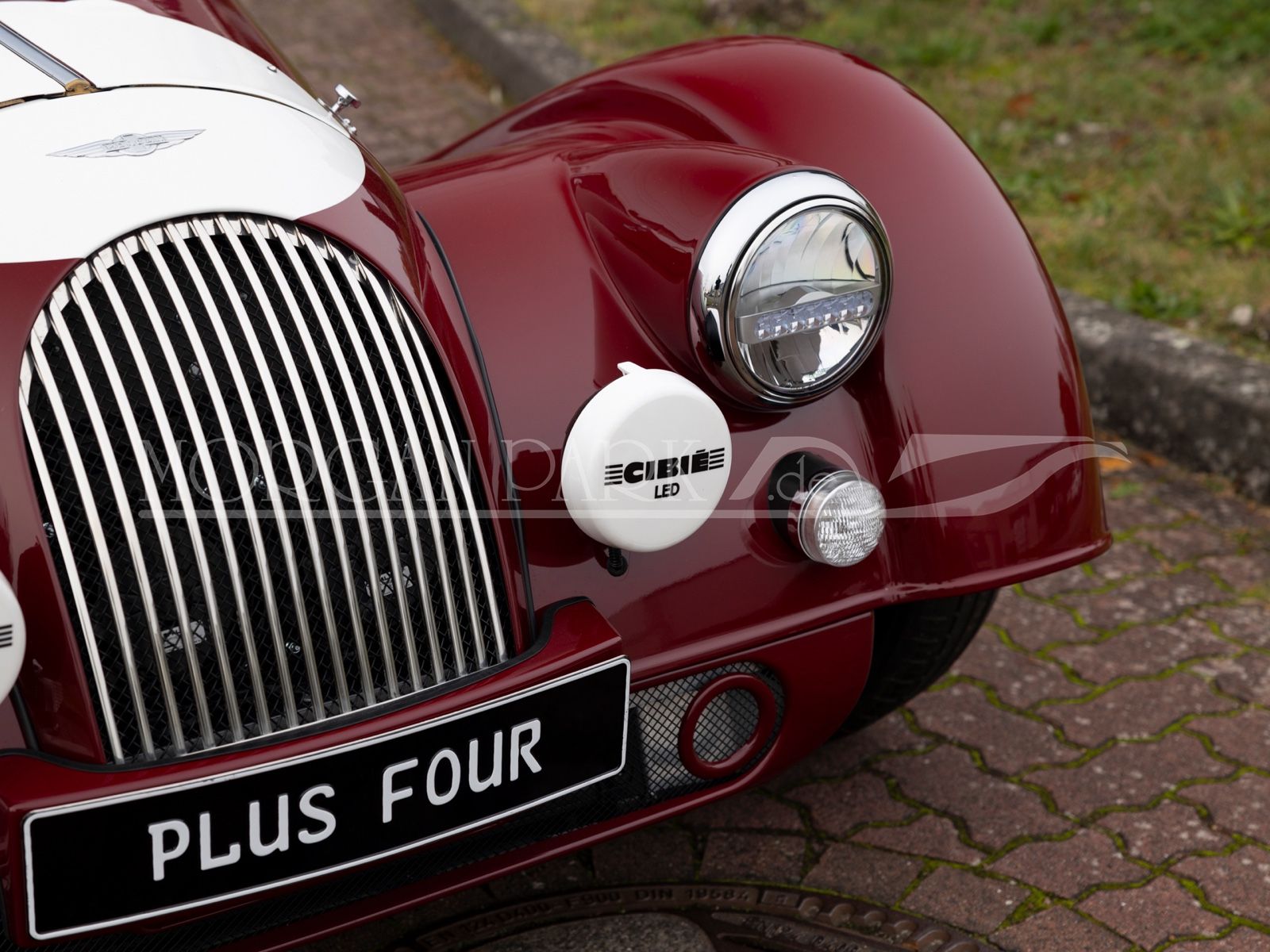 Fahrzeugabbildung Morgan Plus Four Sondermodell LM62 *rot Nr. 30/62*