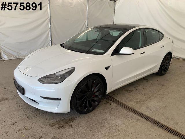 TESLA Model 3