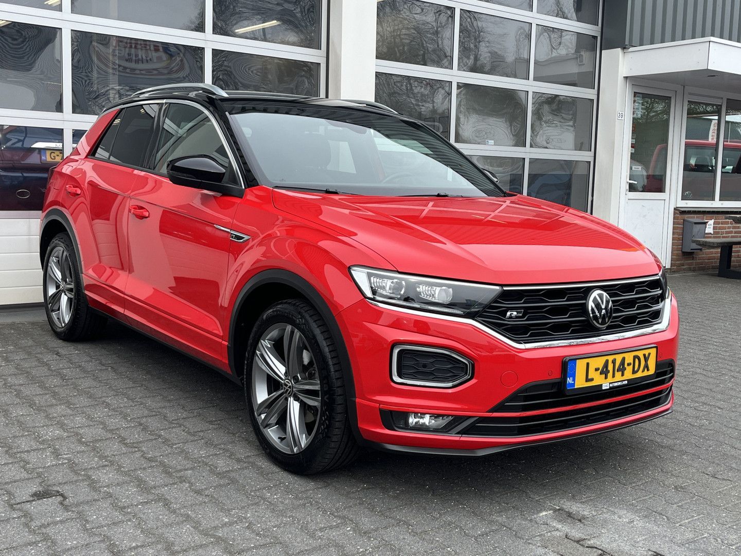 Volkswagen T-Roc 1.5 TSI Sport Business R-line Digitaal dis
