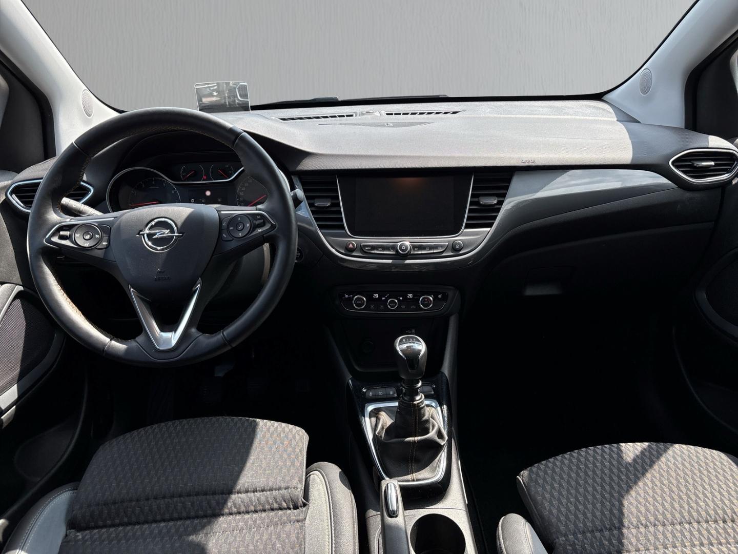 Opel Crossland X 1.2 Ultimate BLIS HeadUp Navi Parkas