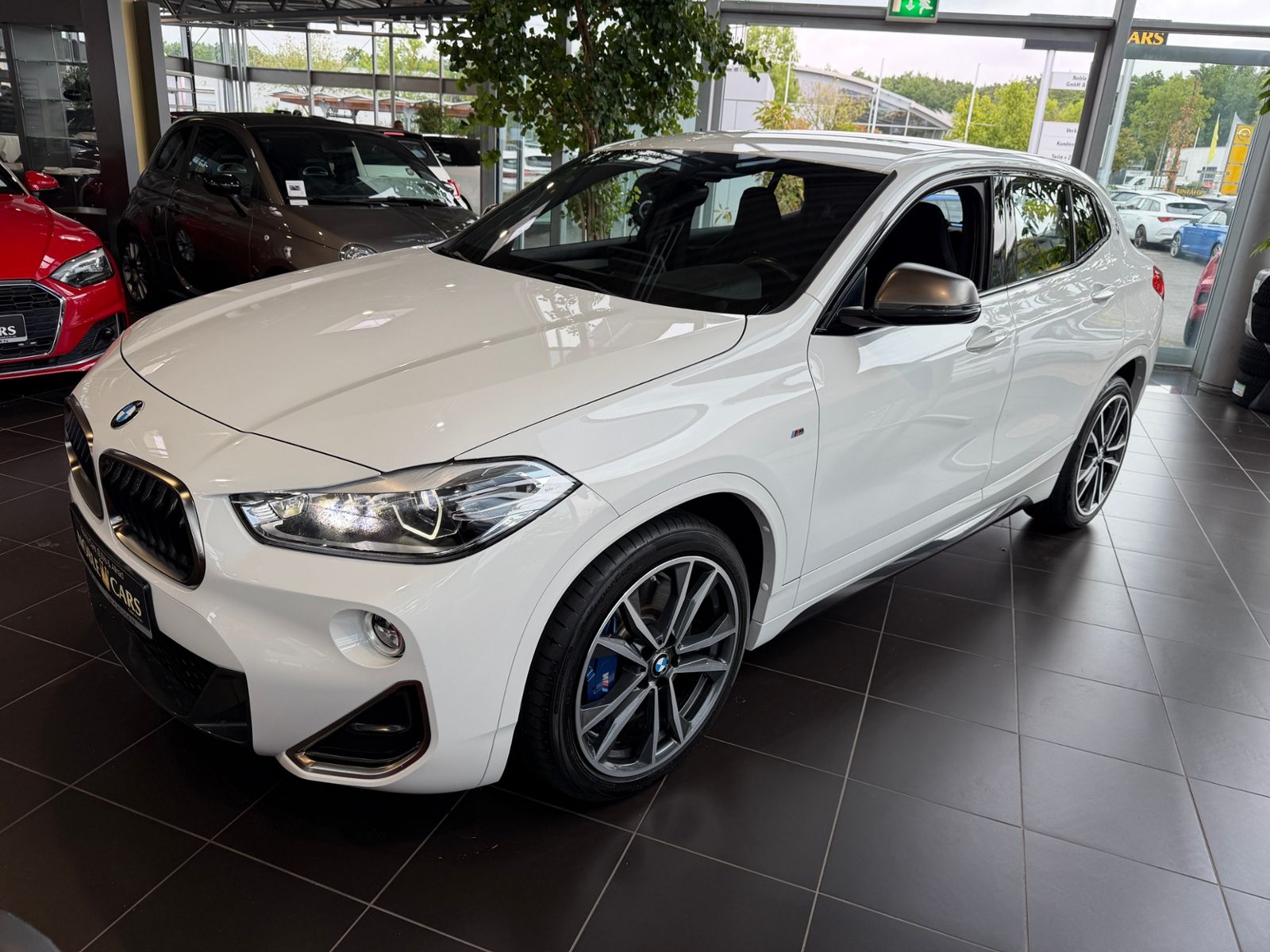 Fahrzeugabbildung BMW X2 M35 i xDrive HUD LED NAV