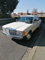 Mercedes-Benz 200 - Mercedes-Benz 200 in Nürnberg