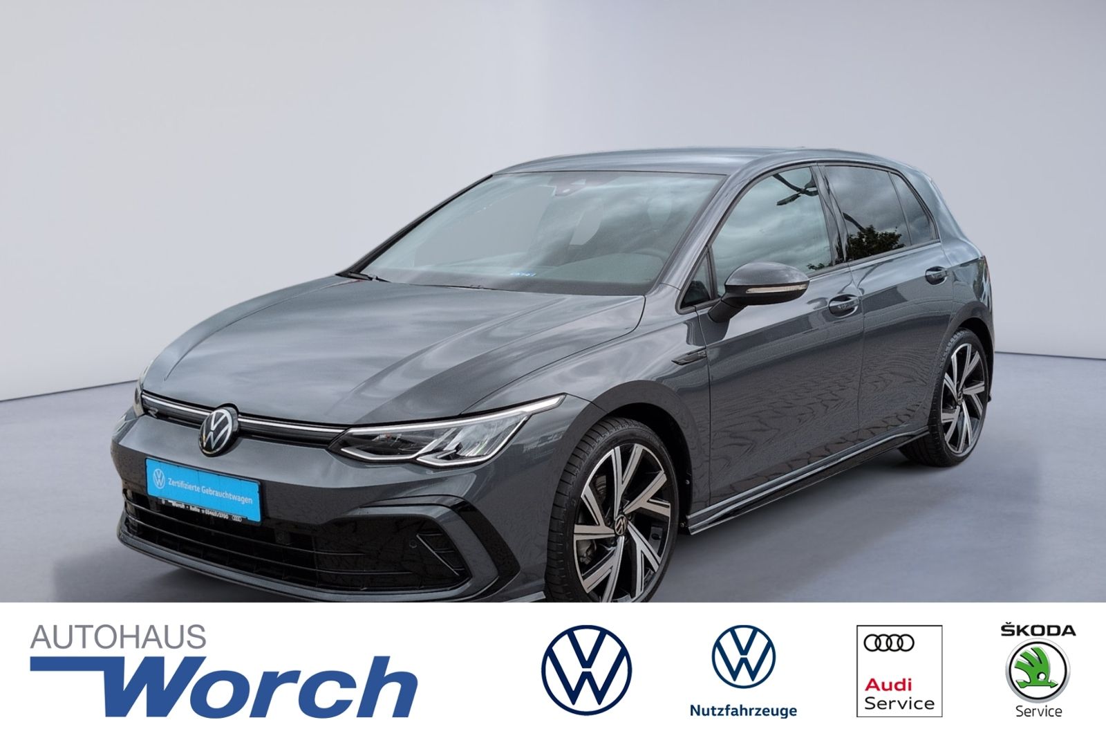 Golf VIII 1.5 TSI DSG R-Line KAMERA+NAVI+GRA+APP