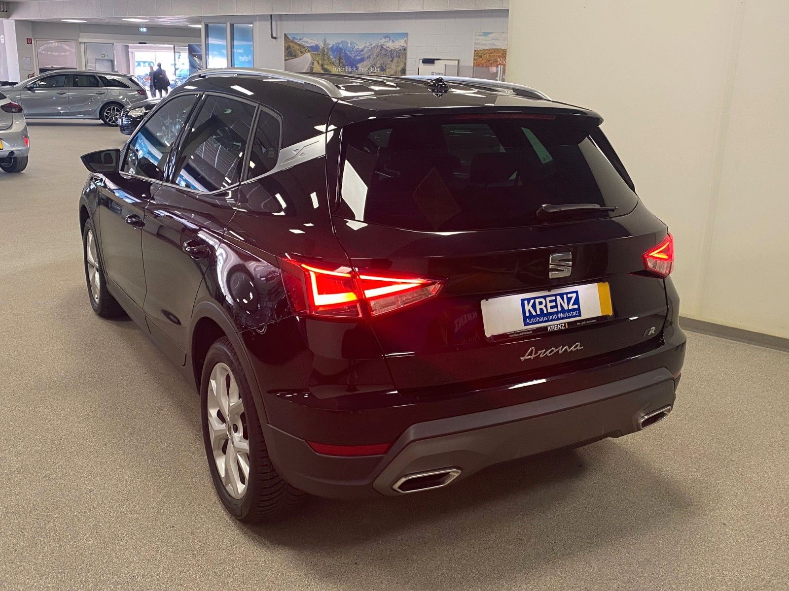 Fahrzeugabbildung SEAT Arona FR 1.0 TSI+NAVIGATION+ALLWETTER+WIRELESS+