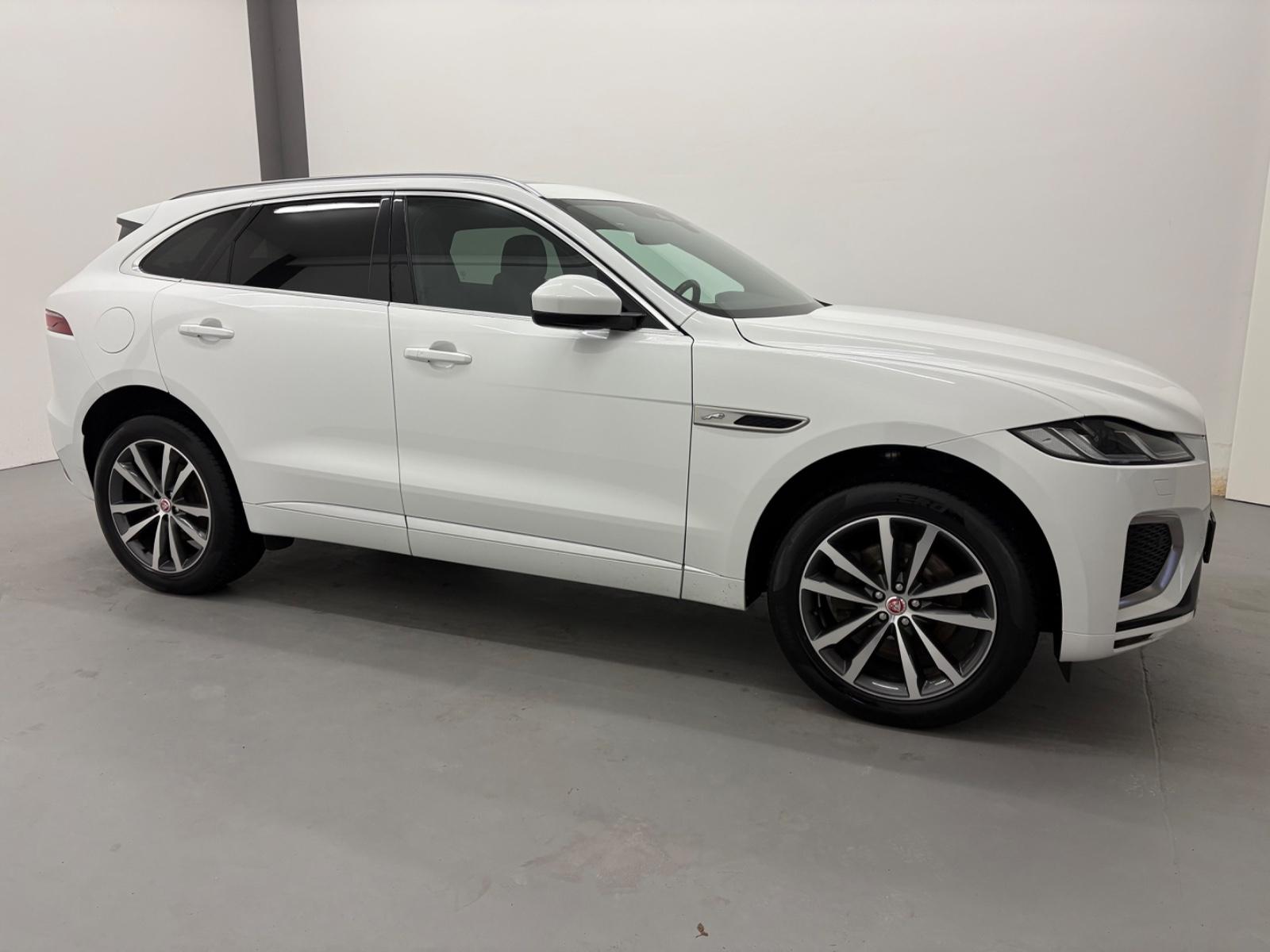 Jaguar F-Pace F-PACE R-Dynamic SE AWD*Leder*Navi*LED*