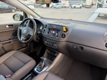Volkswagen Golf - 8