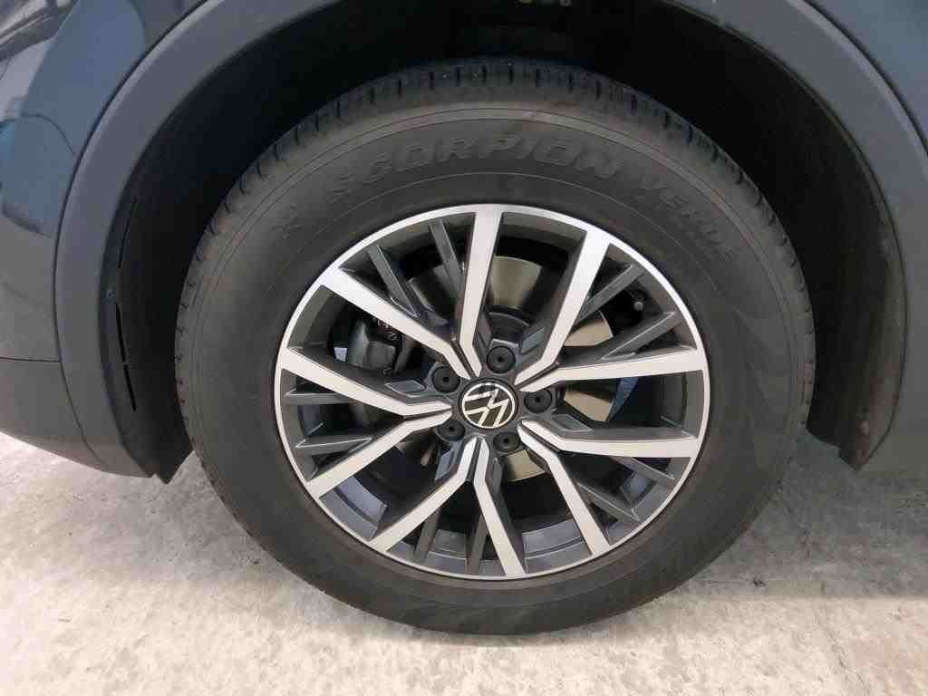 Fahrzeugabbildung Volkswagen Tiguan Life TSI DSG *AHK*Navi*LED*PDC*ACC*Shzg*