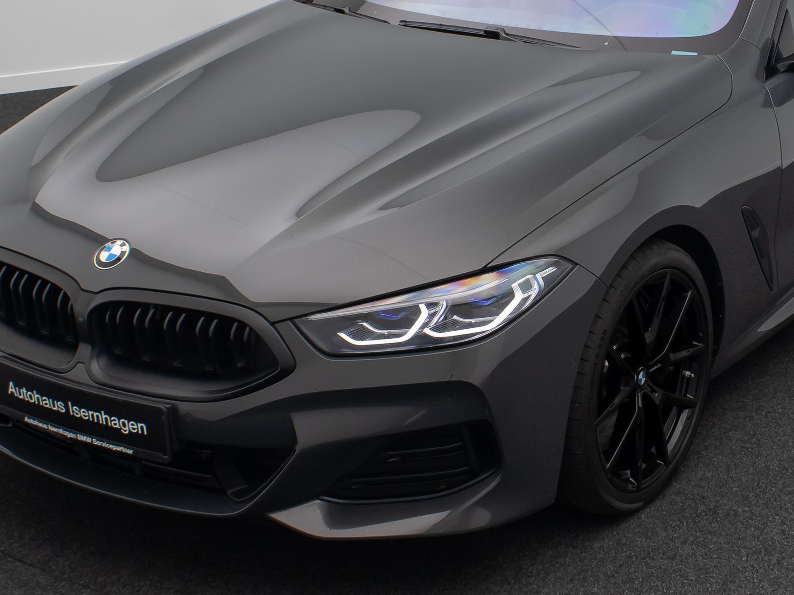 Fahrzeugabbildung BMW 840d xD Coupé B&W 360° SoftCl DisplKey Laser 20"