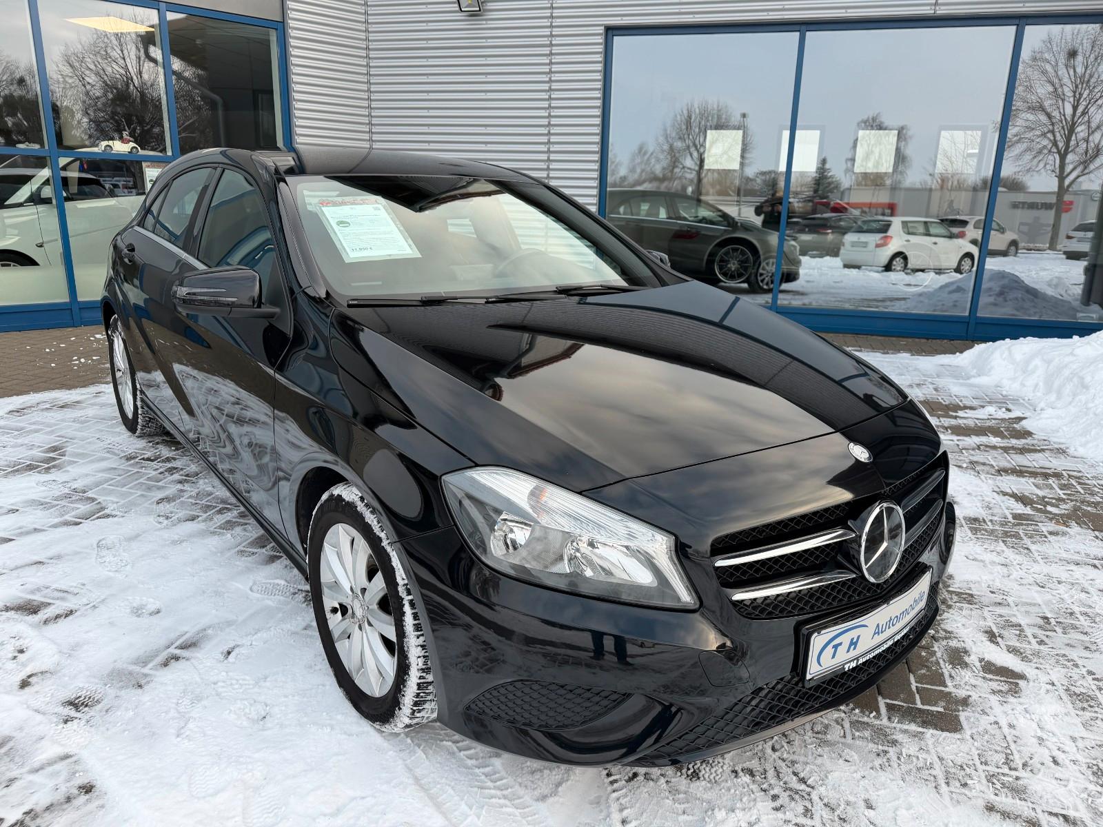 Mercedes-Benz A 180 BlueEfficiency/Navi/Teilleder/Sitzheizung