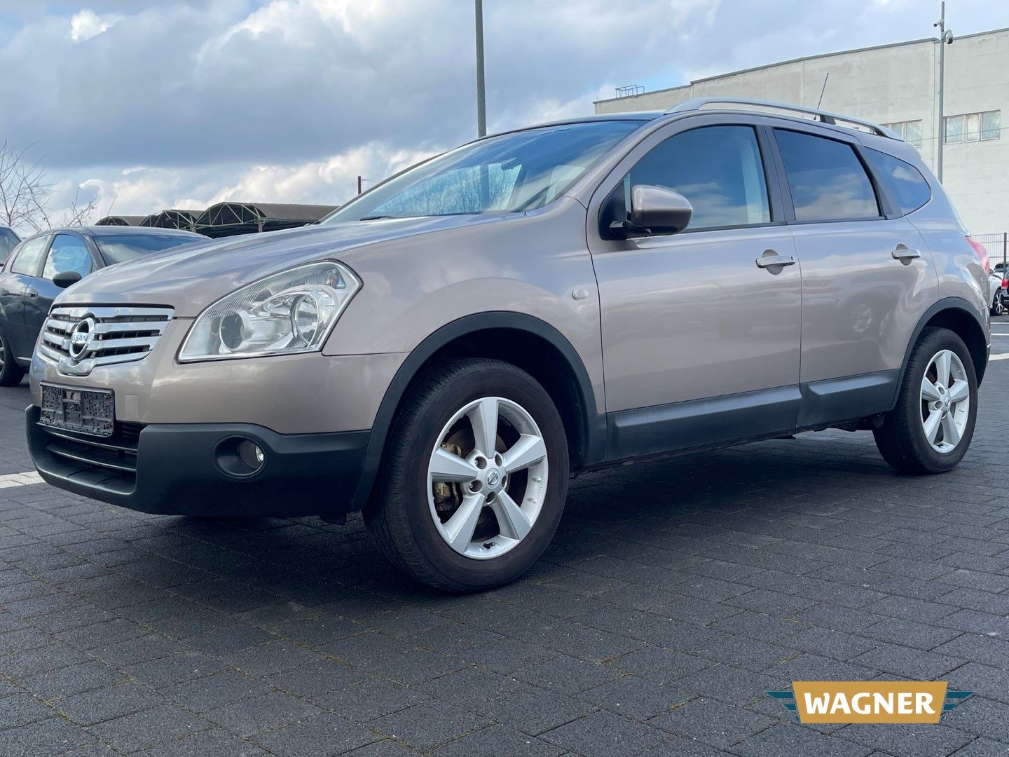 Fahrzeugabbildung Nissan Qashqai+2 Acenta 1.5 dCi DPF Motorschaden