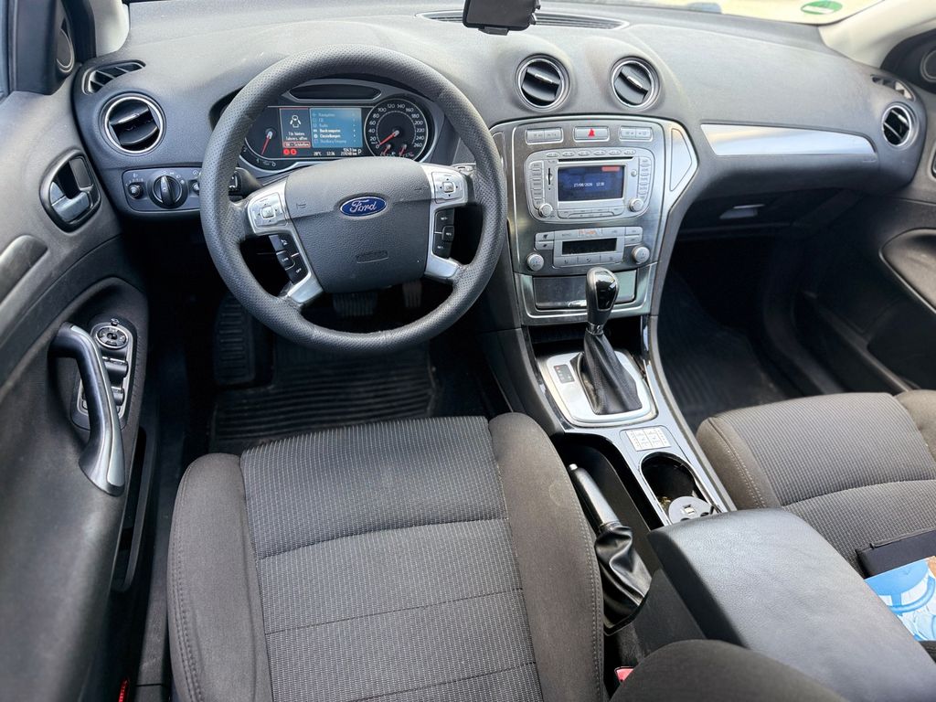 FORD Mondeo – Bild 10 von 21