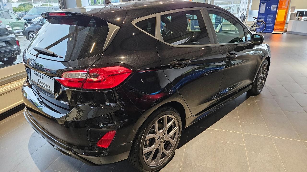 Fahrzeugabbildung Ford Fiesta ST-Line