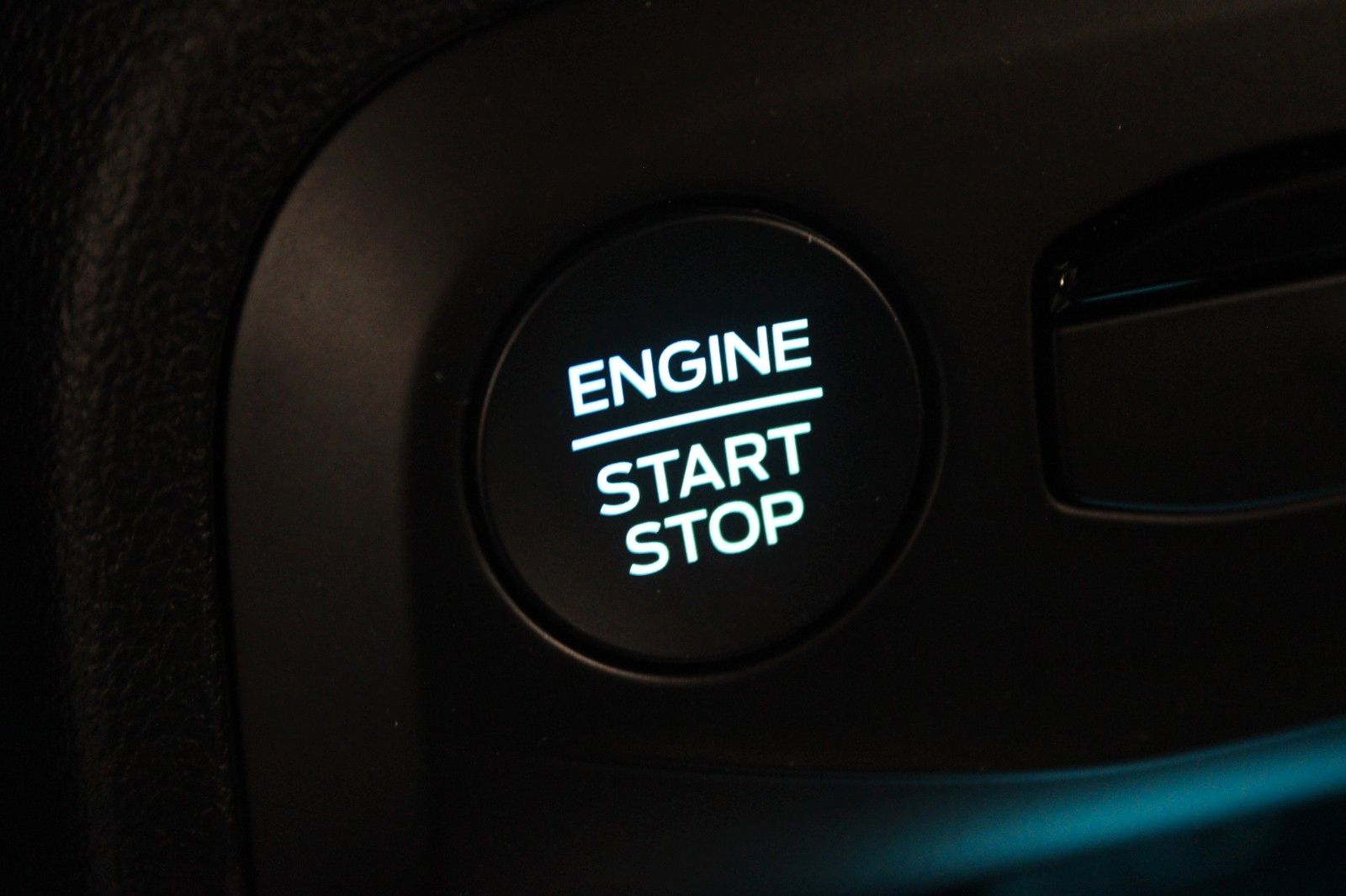 Fahrzeugabbildung Ford Focus ST-Line X Aut. Matrix-LED ACC B&O WinterP.