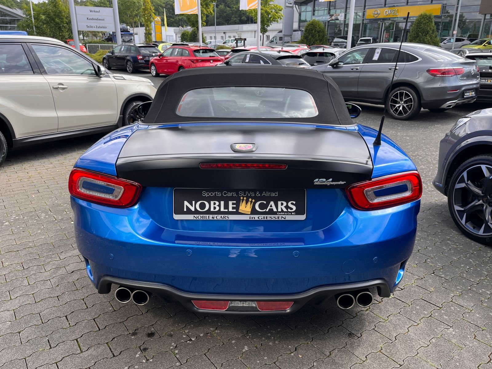 Fahrzeugabbildung Abarth 124 Spider NAVI KLIMA LED LEDER ALU BOSE