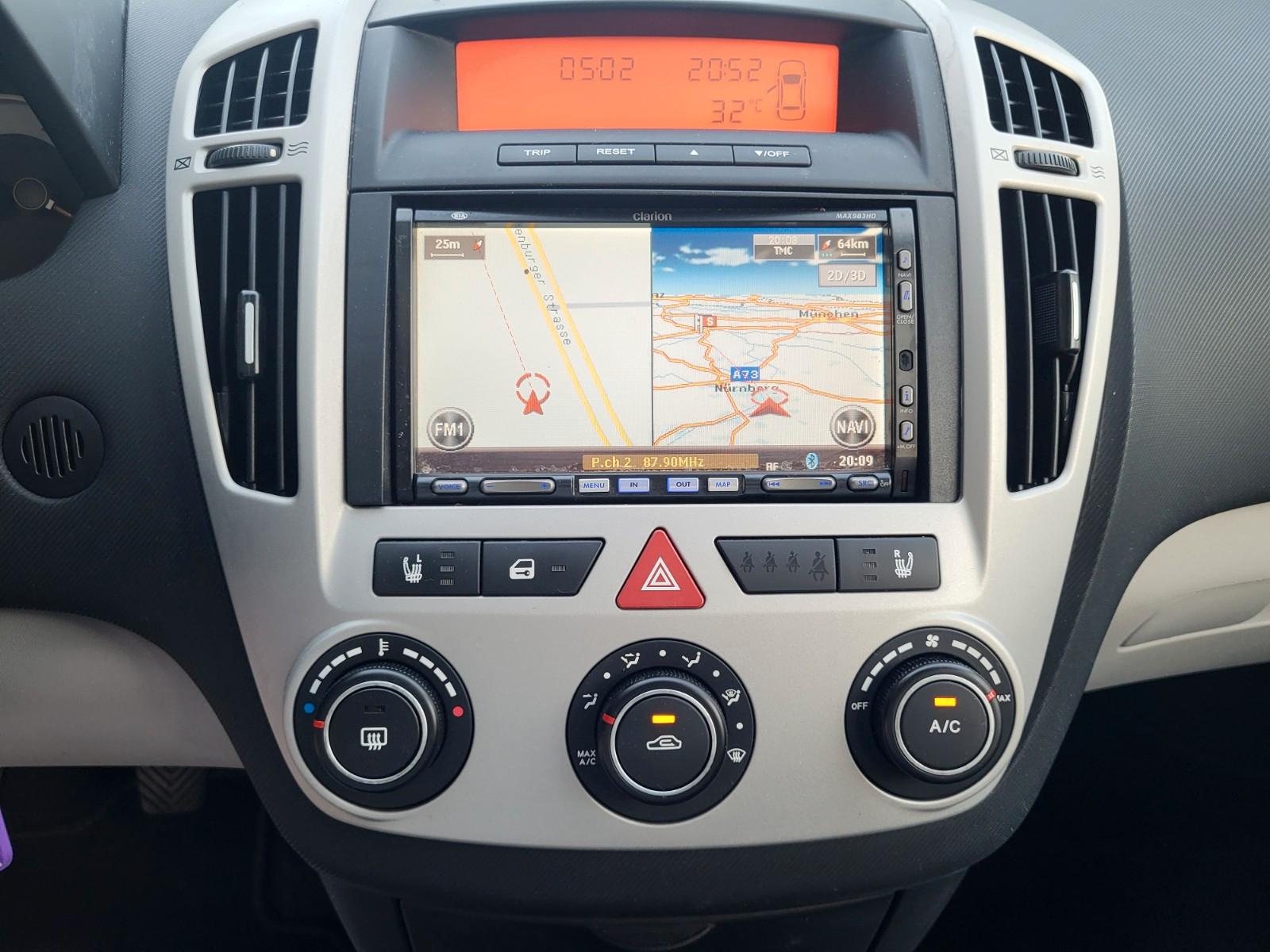 Kia Cee'd Sportswagon Schiebedach PDC Navi