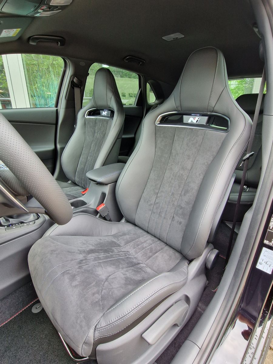 Fahrzeugabbildung Hyundai i30 2.0 T-GDI N Perf. 8-DCT NAVI N-Schalensitze