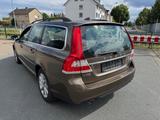 Volvo V70 Kombi 2.0l D4 Scheckheft Leder Schiebedach - Volvo V70 mit Diesel-Antrieb: Standheizung