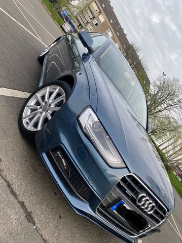 Audi A4 2.0 TFSI multitronic S line S line