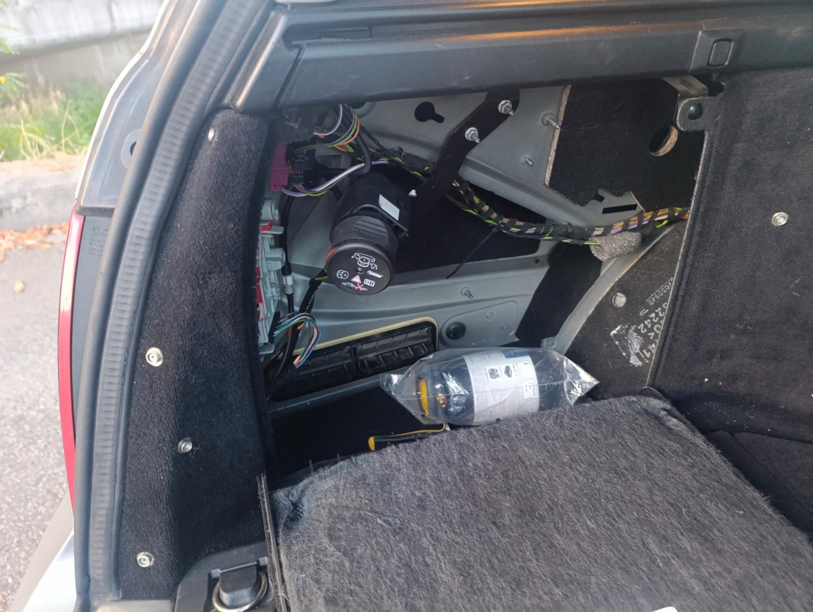Mercedes-Benz C220 2009 — photo 8