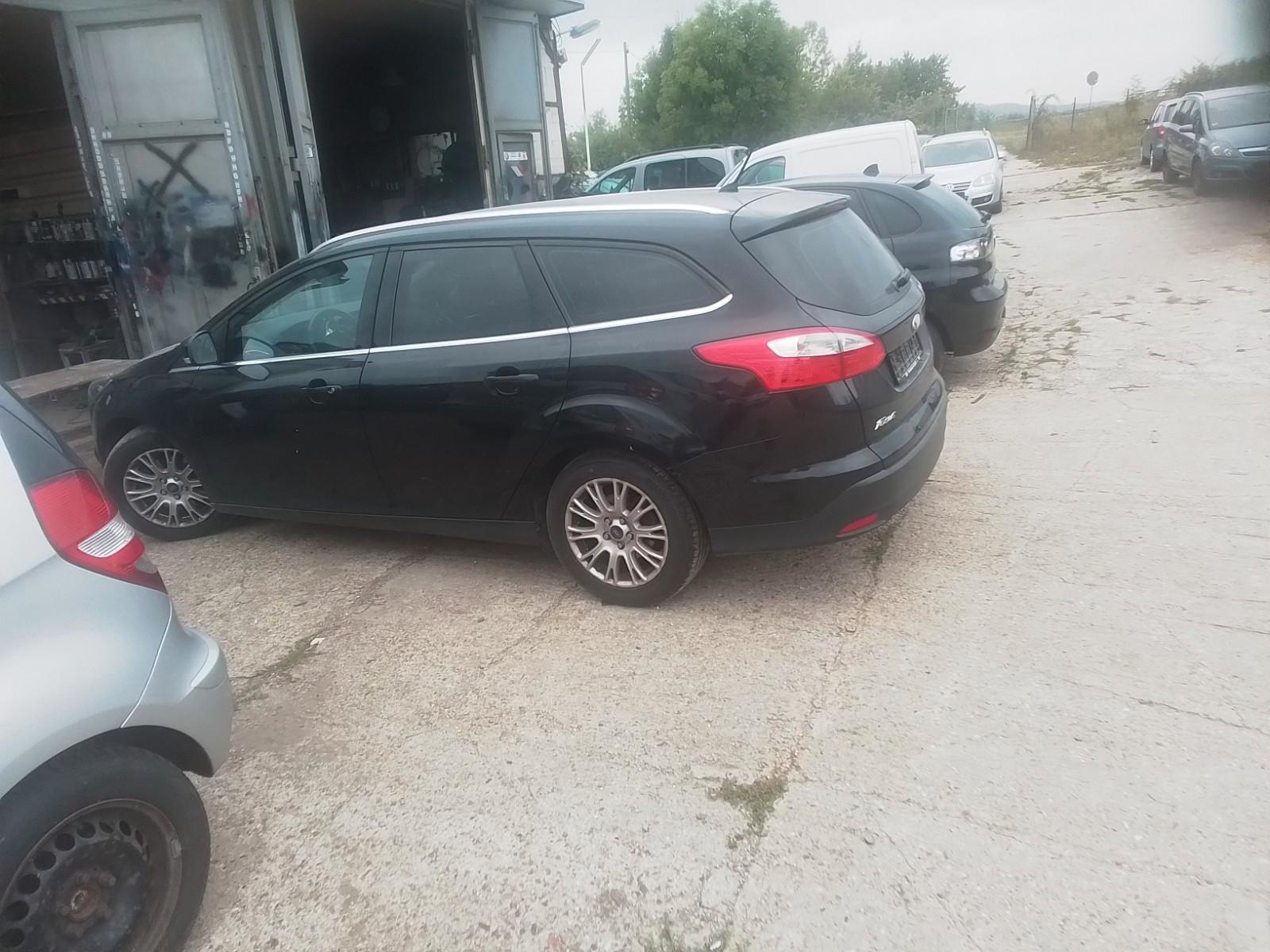 Ford Focus 2012 — photo 9