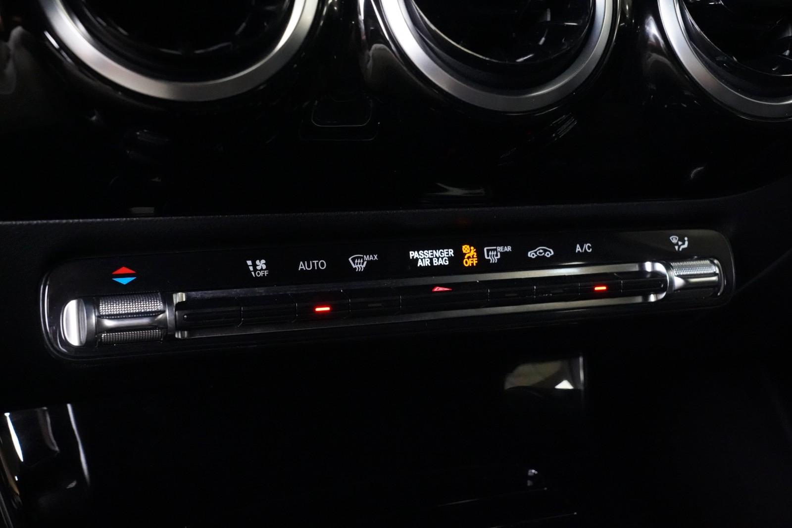 Mercedes-Benz A 250 +LED+MBUX+CARPLAY+DAB+CARBON+AUG. REALITY+