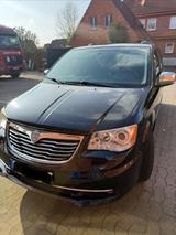 Lancia Voyager 2.8 MultiJet 16v Platinum Automatik ... - Lancia Voyager von privat