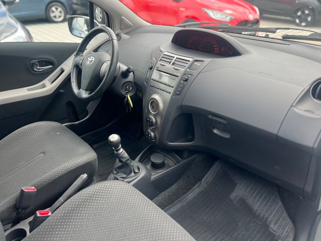 Toyota Yaris  Life