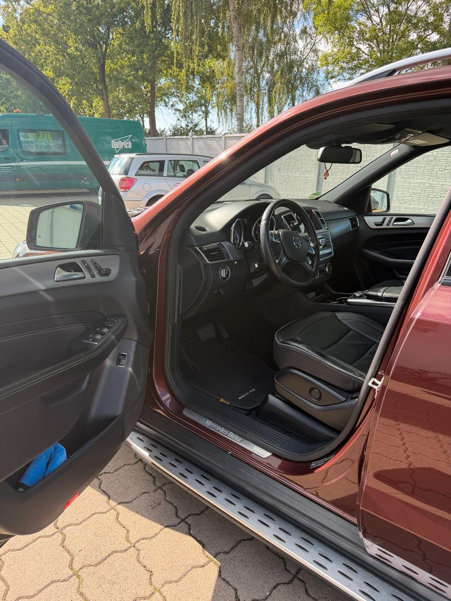 Mercedes-Benz ML 350 BlueTEC 4   Vollausstattung