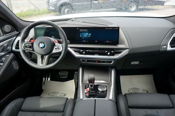Fahrzeugabbildung BMW XM 653 PS *Night Gold*B&W*NETTO EXPORT