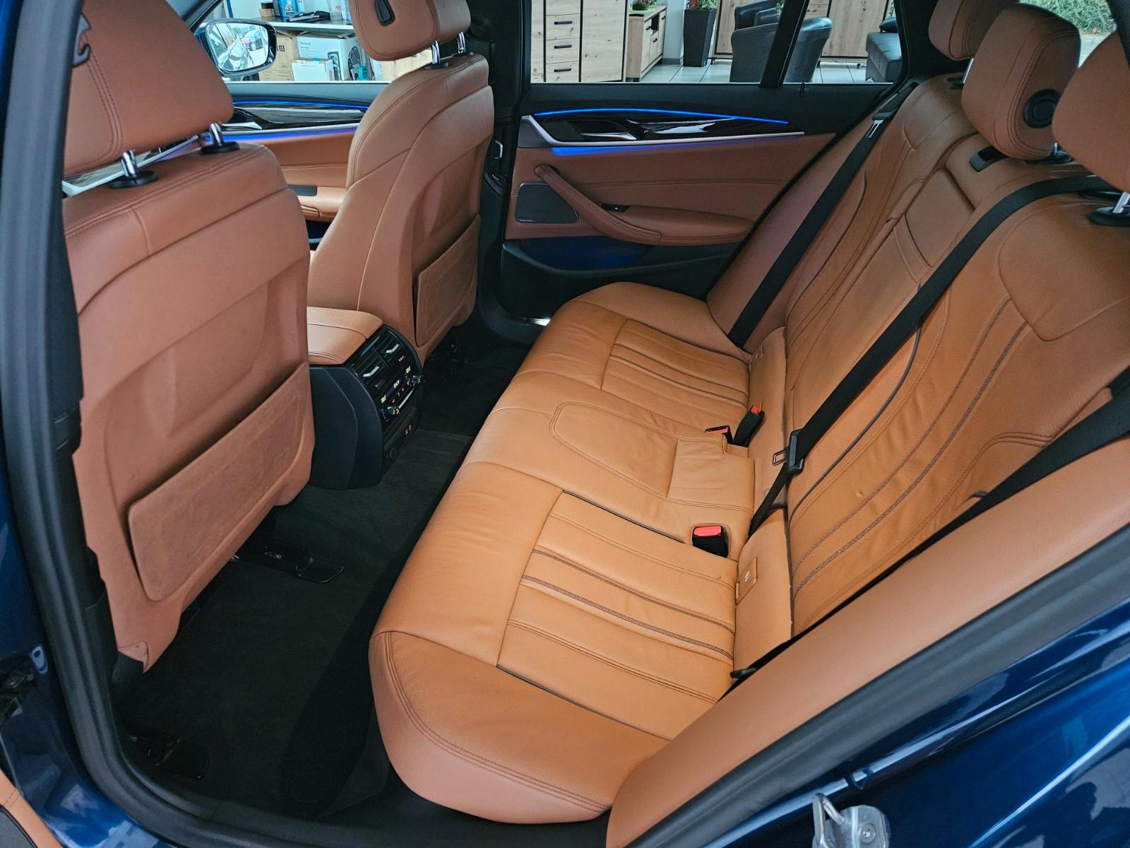 BMW 530 5 Touring 530 d Luxury Line/Panorama/360 Cam