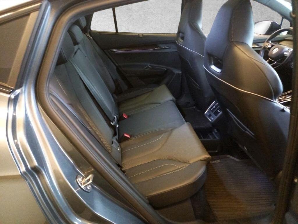 Skoda Enyaq Coupé RS Suite*WÄRMEPUMPE*PANO*AHK*HUD*360