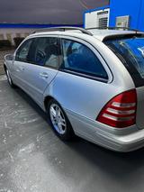 Mercedes-Benz C 200 KOMPRESSOR T AVANTGARDE Avantgarde - Mercedes-Benz C 200 aus 2003