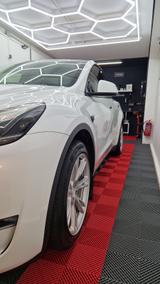 Tesla Model Y Long Range Dual Motor AWD Long Range - Tesla Model Y: Limousine