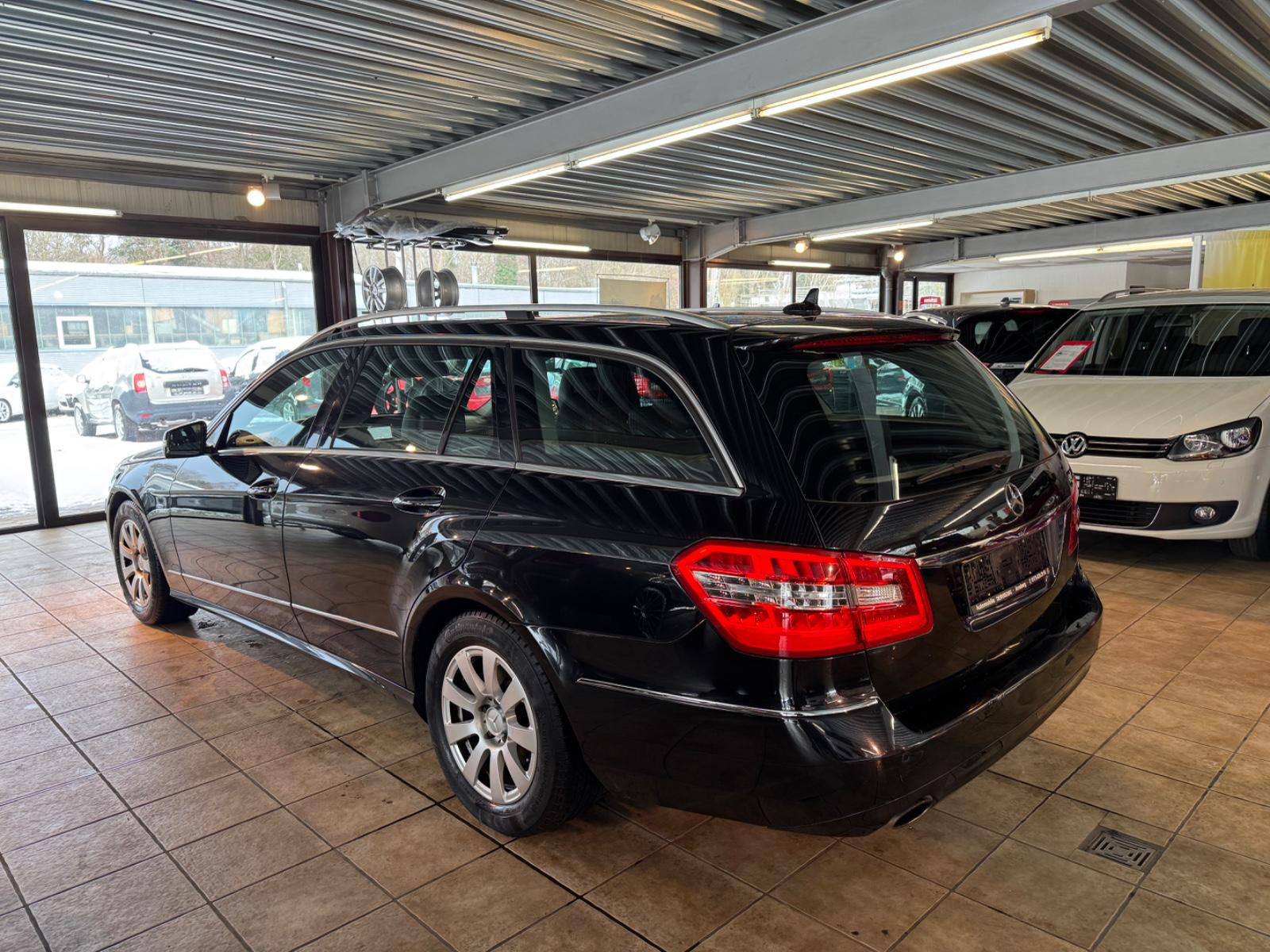 Mercedes-Benz E200 2010 — engine 1.796 cm³, 184 HP (135kW)