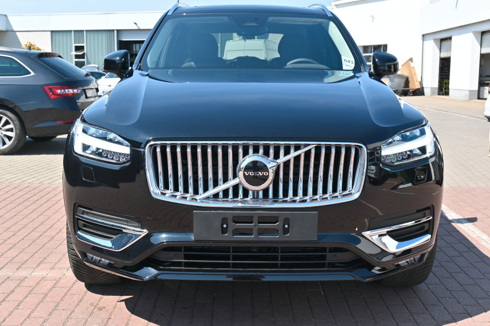 Fahrzeugabbildung Volvo XC90 B5 D AWD Plus Bright