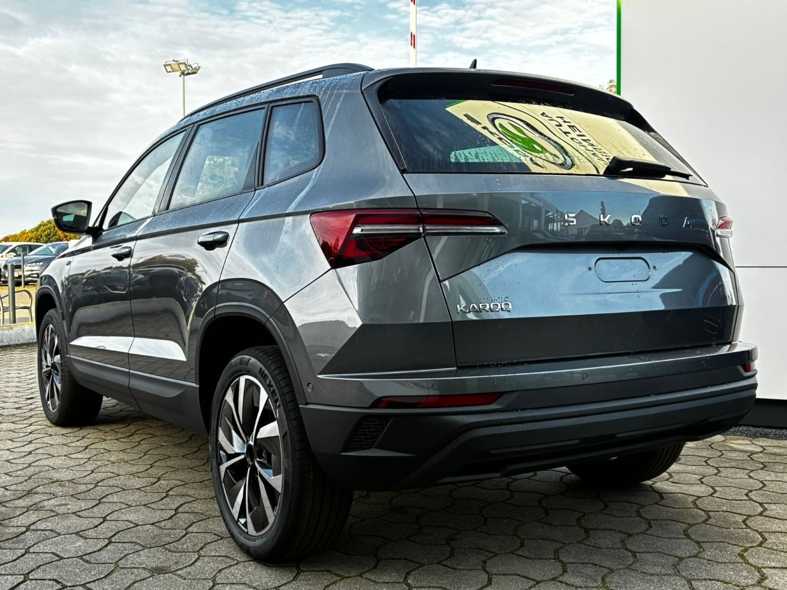 Fahrzeugabbildung SKODA Karoq 1.5 TSI ACT Selection OPF