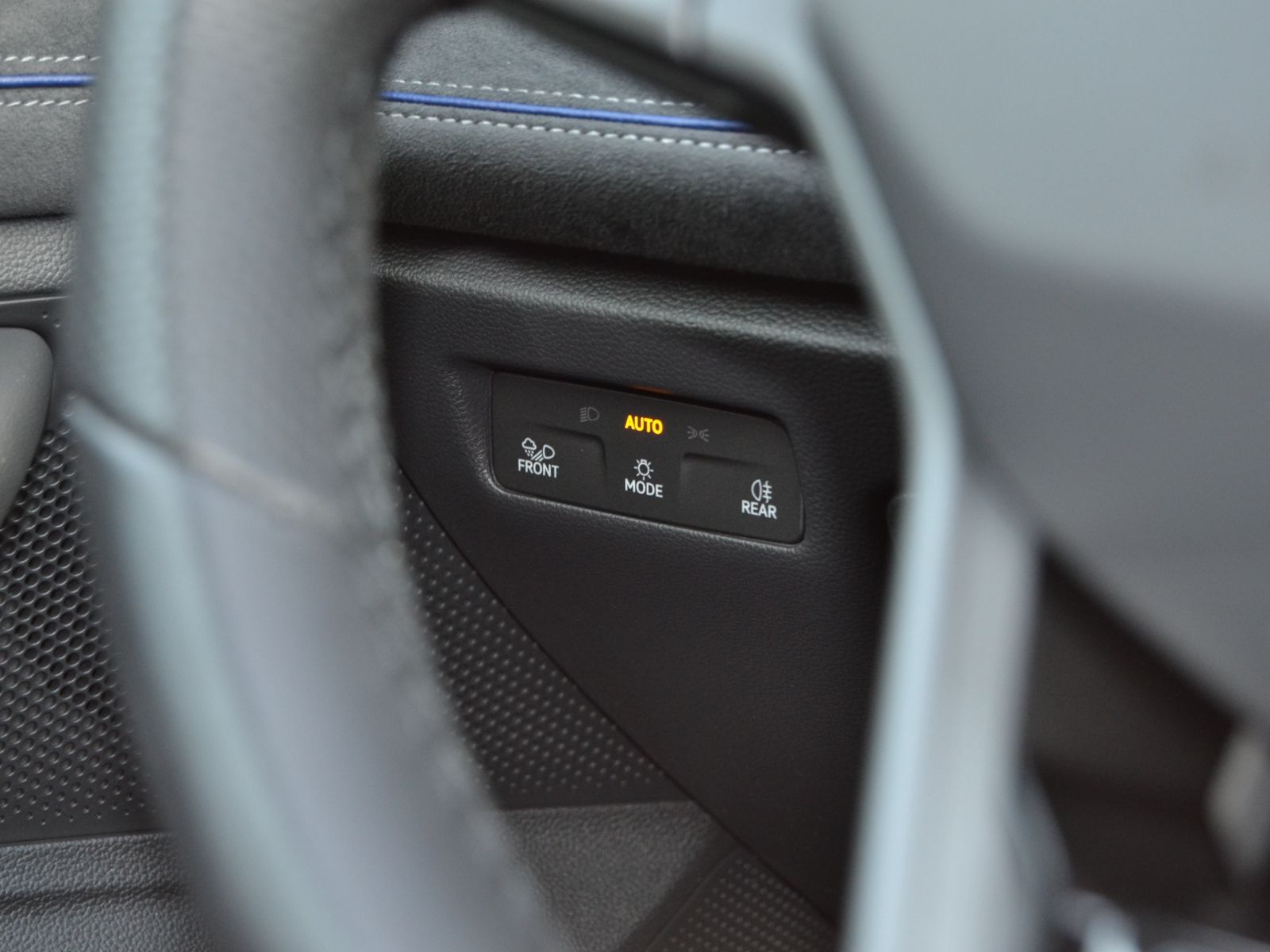 Passat Variant 2.0 TDI 193 PS 4M DSG R-Line Sign