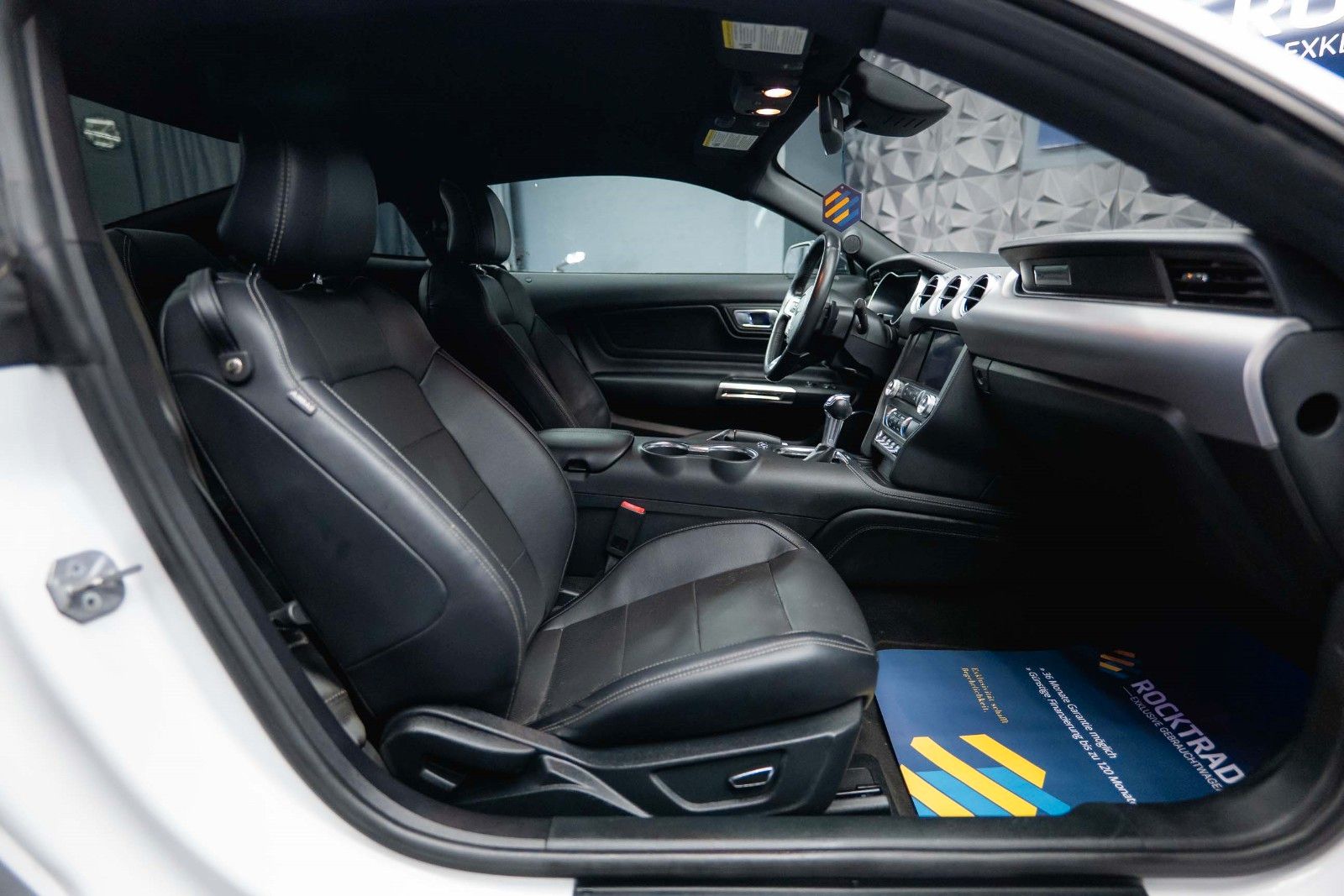 Fahrzeugabbildung Ford Mustang Shelby GT 500 5.0 V8 Performance PREMIUM