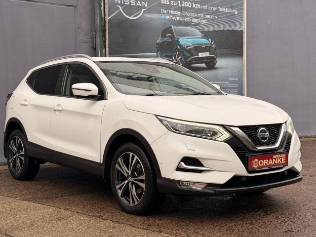 Fahrzeugabbildung Nissan Qashqai 1.3 DIG-T DCT Tekna Alu+DR+19Zoll