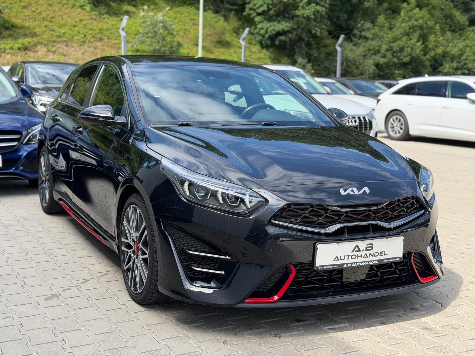 Kia Ceed GT/Automatik/LED/JBL/AHK/Alcantara/47700km