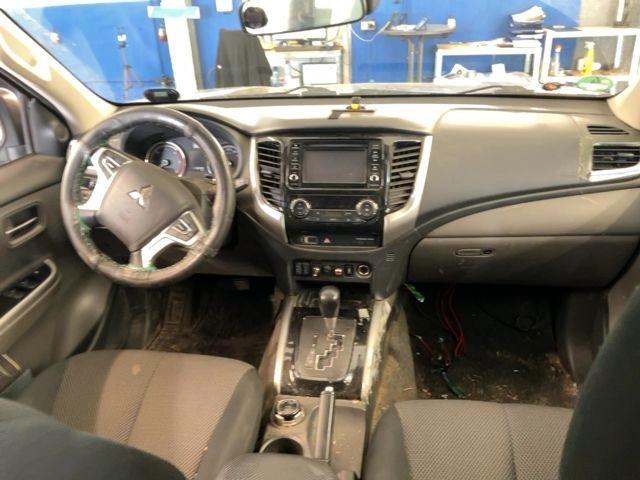 Mitsubishi L200 Plus DoKa 4WD +1.HAND+HARDTOP+SHZ+NAVI+AHK+