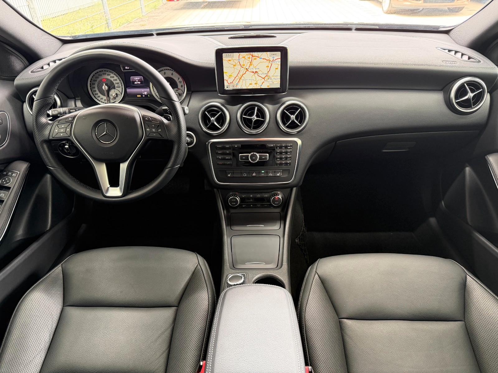 Mercedes-Benz A250 4Matic Urban Aut. Leder Kamera Led Memory
