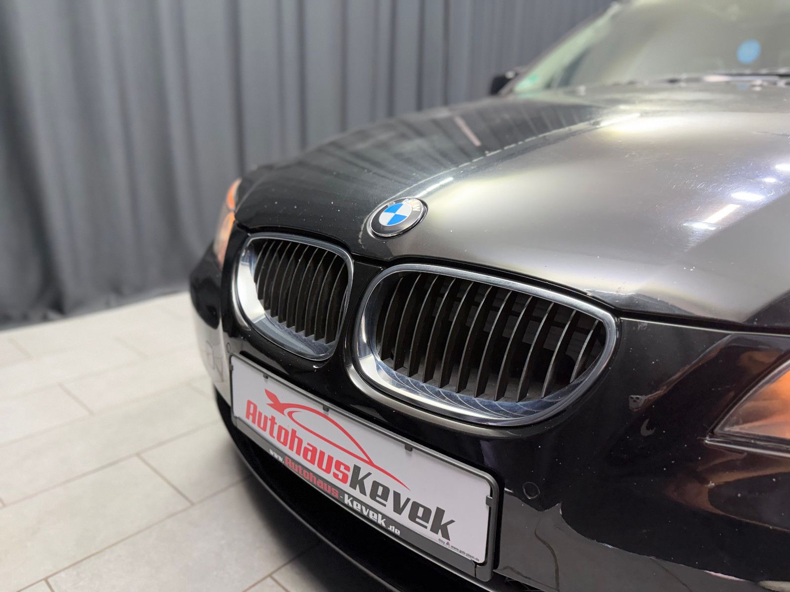 Fahrzeugabbildung BMW 523I Touring |PDC|PANO|NAVI|LEDER
