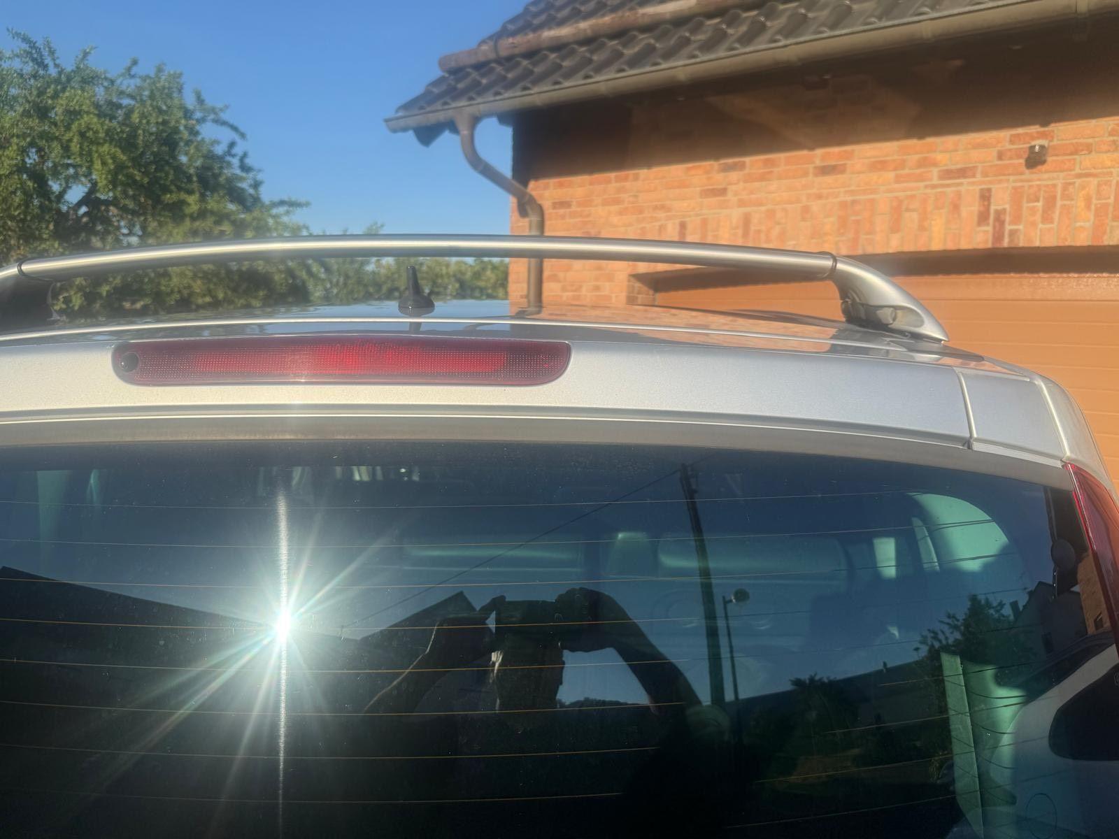 Renault Espace 2011 — photo 11